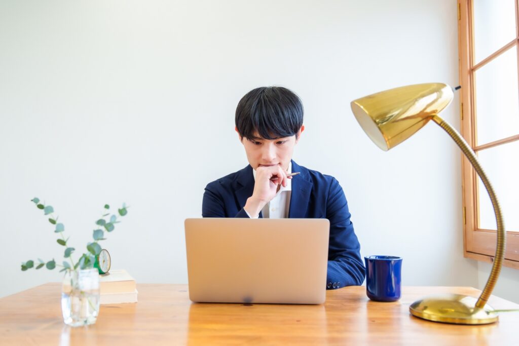 工場 オンライン 面接